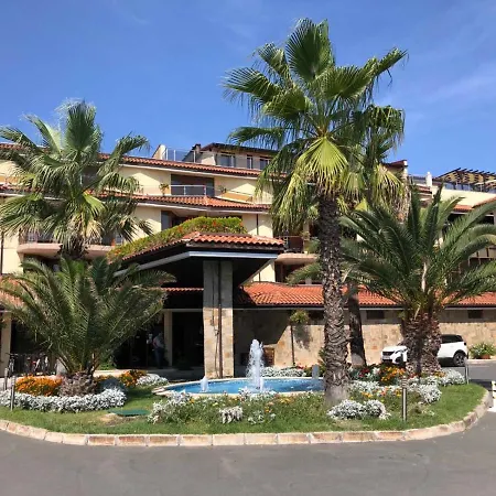 Laguna Deluxe Lejlighedshotel